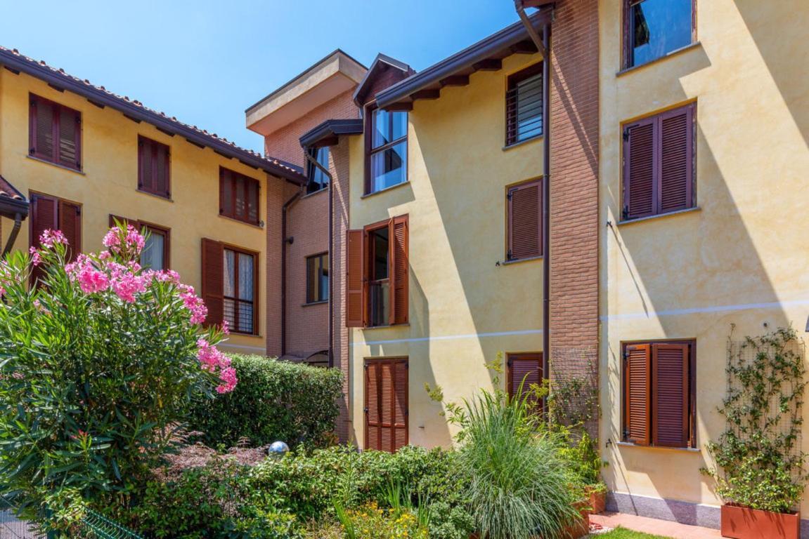 Casa Gialla 7A, New Apartment Milano&Como Bregnano Экстерьер фото