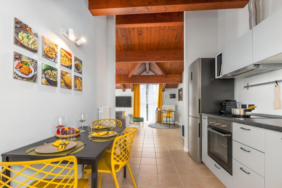 Casa Gialla 7A, New Apartment Milano&Como Bregnano Экстерьер фото